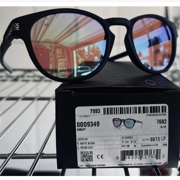 Oakley Latch Sunglasses with Prizm Lenses - Picture 1 of 3